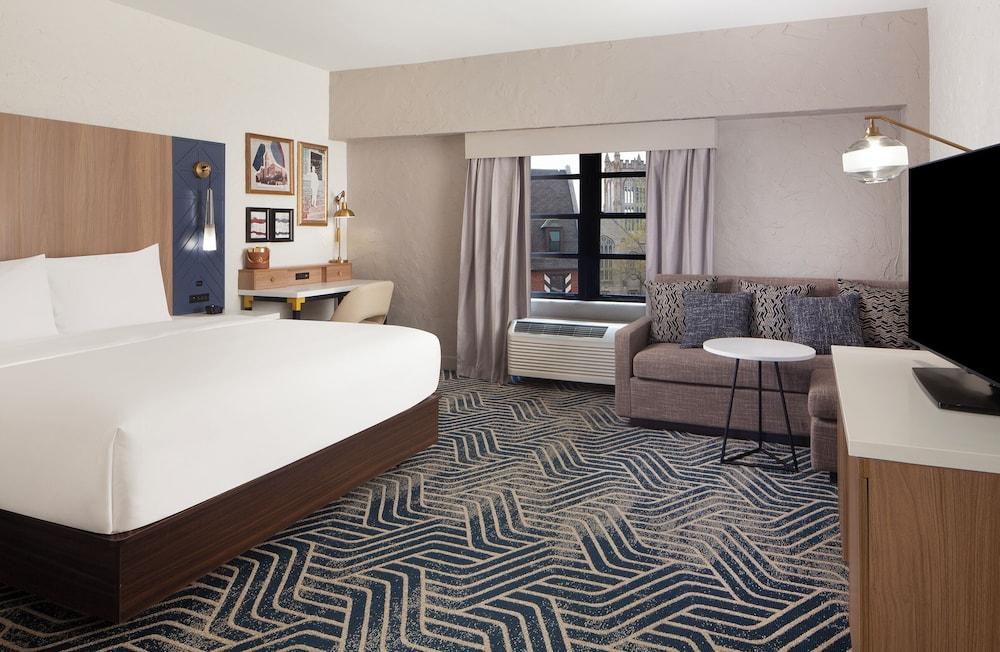 Hotel Royer Urbana Champaign, Tapestry Collection by Hilton photo 31