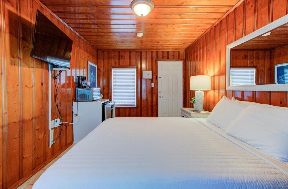 SeaWitch Motel photo 7