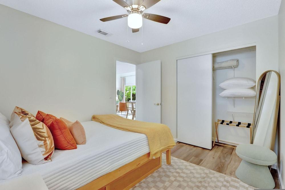 Jupiter Beach House photo 42