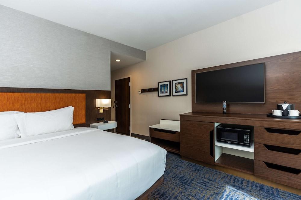 Hampton Inn & Suites Houston Sugar Land photo 40