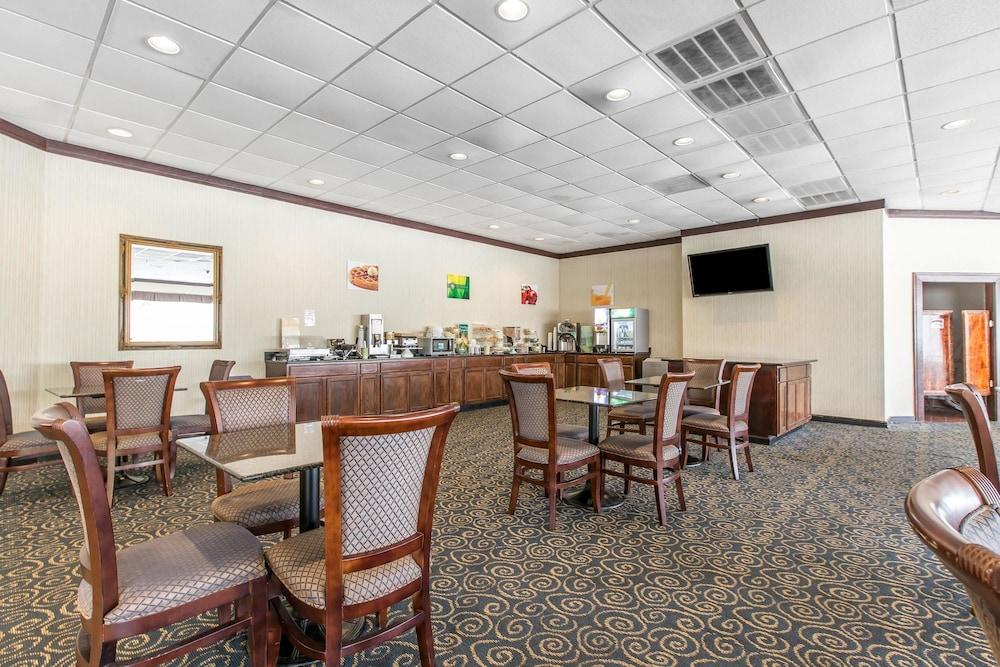 Days Inn & Suites by Wyndham Havelock photo 13