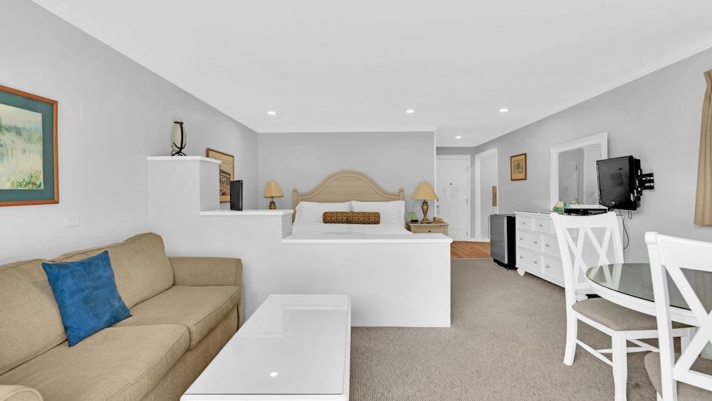 East Hampton House Resort photo 96