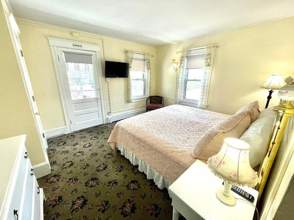 Quaker Inn photo 3