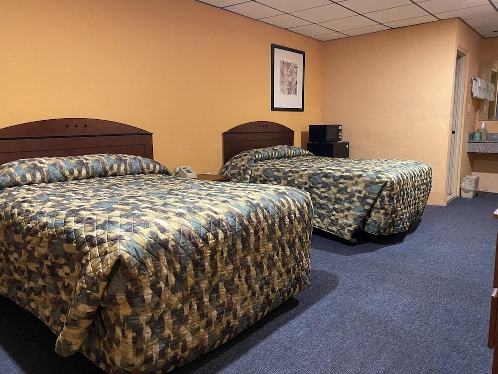 Deer Park Motor Inn photo 6