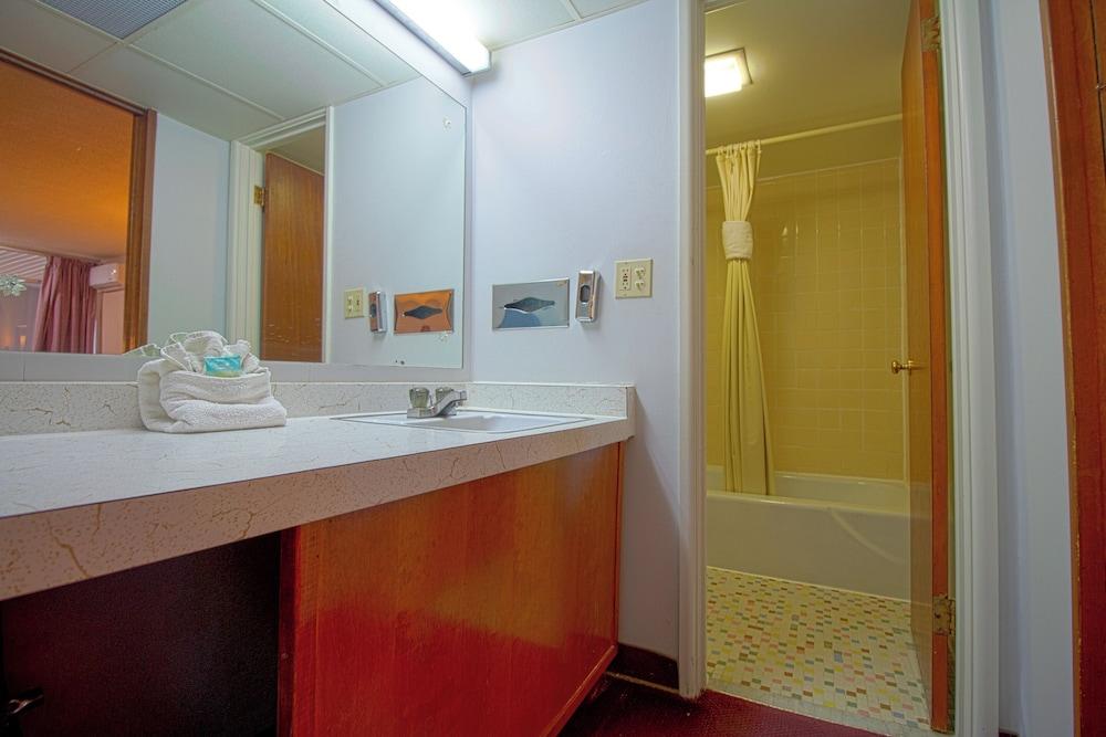 HomeTown Inn by OYO - Liberal, KS photo 3