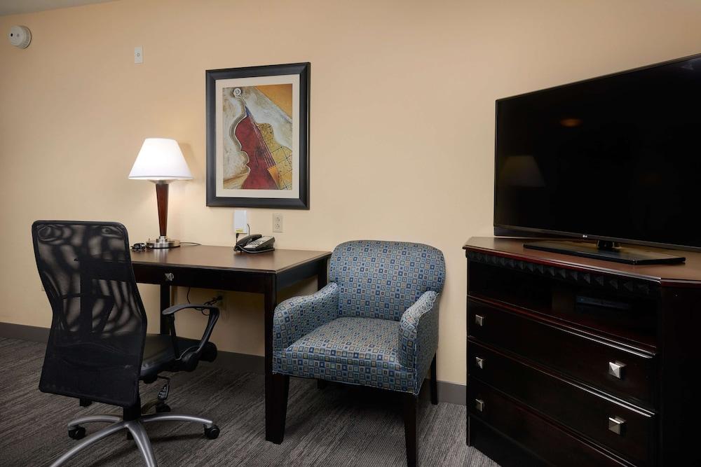 Hampton Inn & Suites Mt. Juliet photo 18