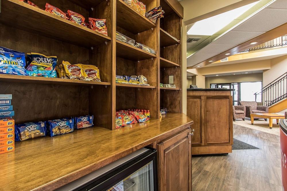 Quality Suites New Iberia photo 26