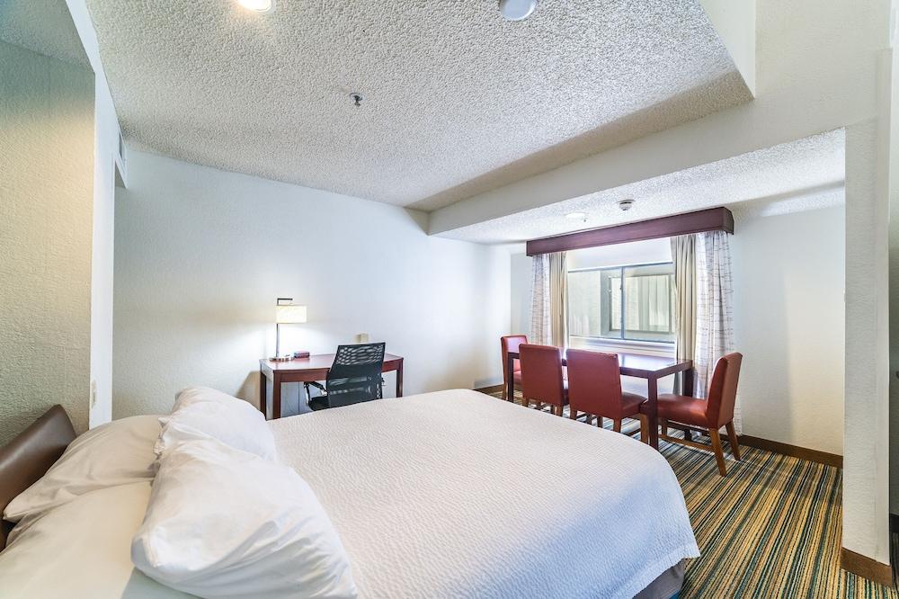 Metro Phoenix Extended Stay photo 18