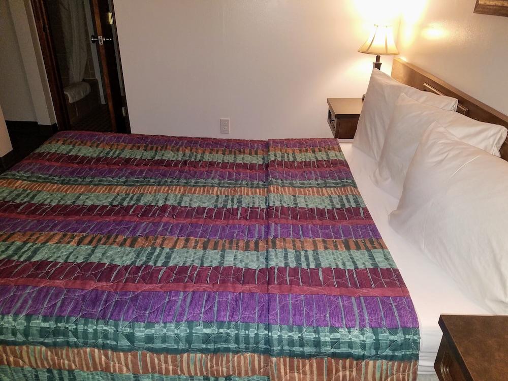 Out West Motel photo 4