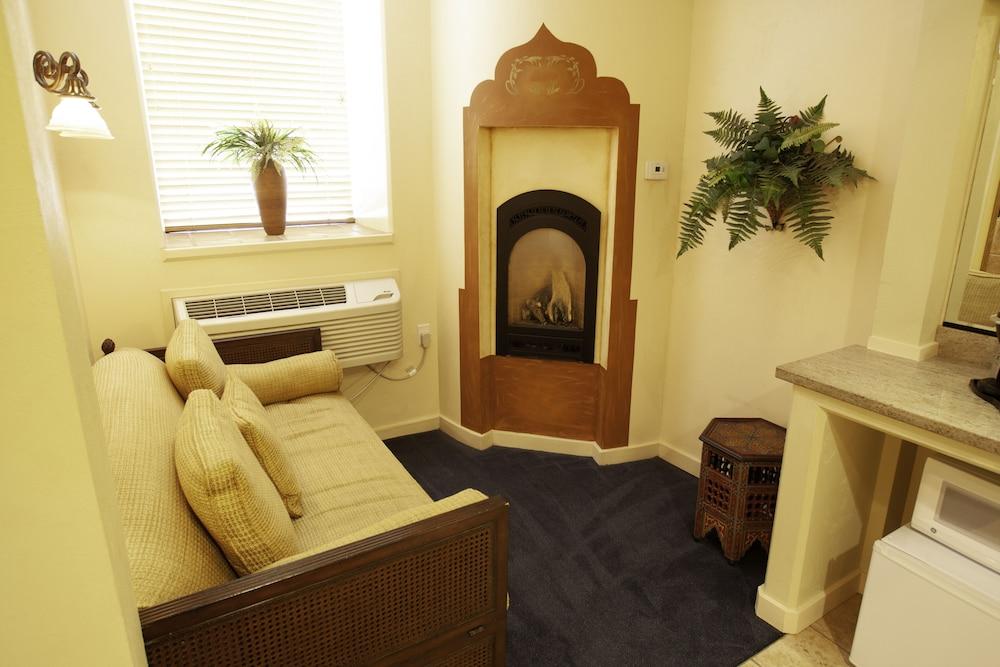 Destinations Inn photo 61