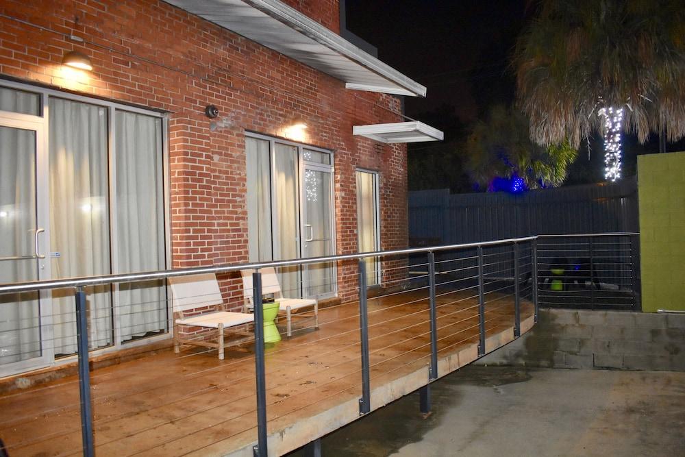 The Hangar Lofts Hotel photo 21