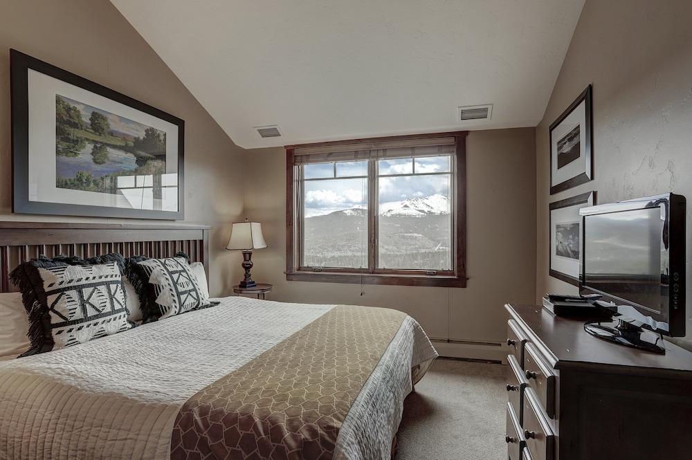 Crystal Peak Lodge, A Vail Resorts Property photo 23