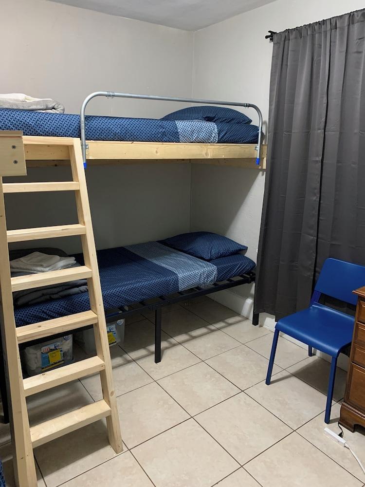Lenny's Southy Hostel photo 2