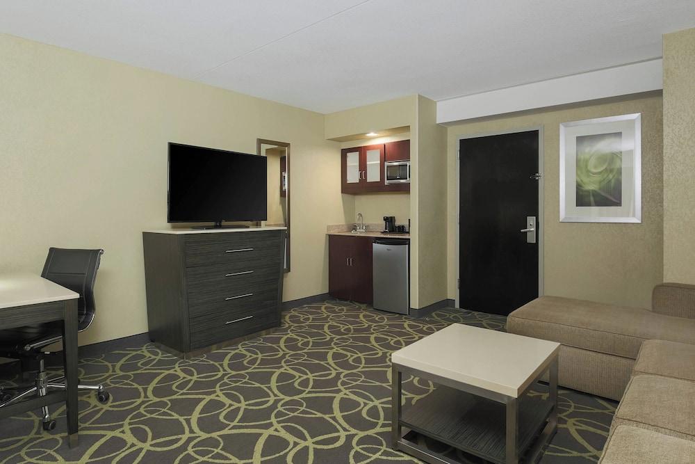 Springhill Suites Marriott Quail Springs photo 10