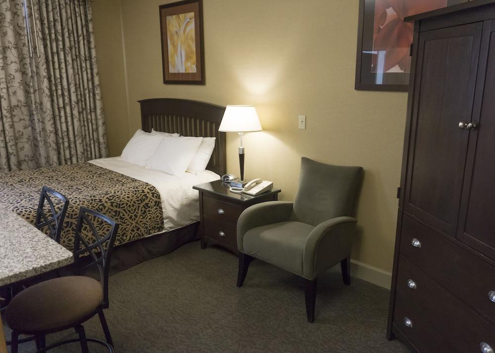The Parker Inn & Suites photo 26