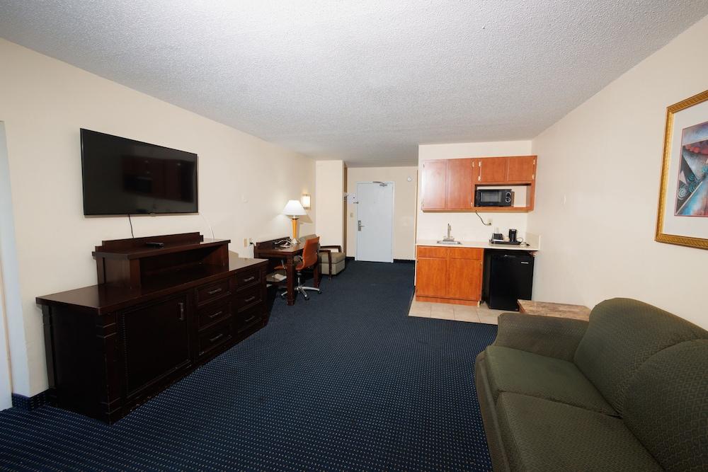Garnet Inn & Suites, Orlando photo 79