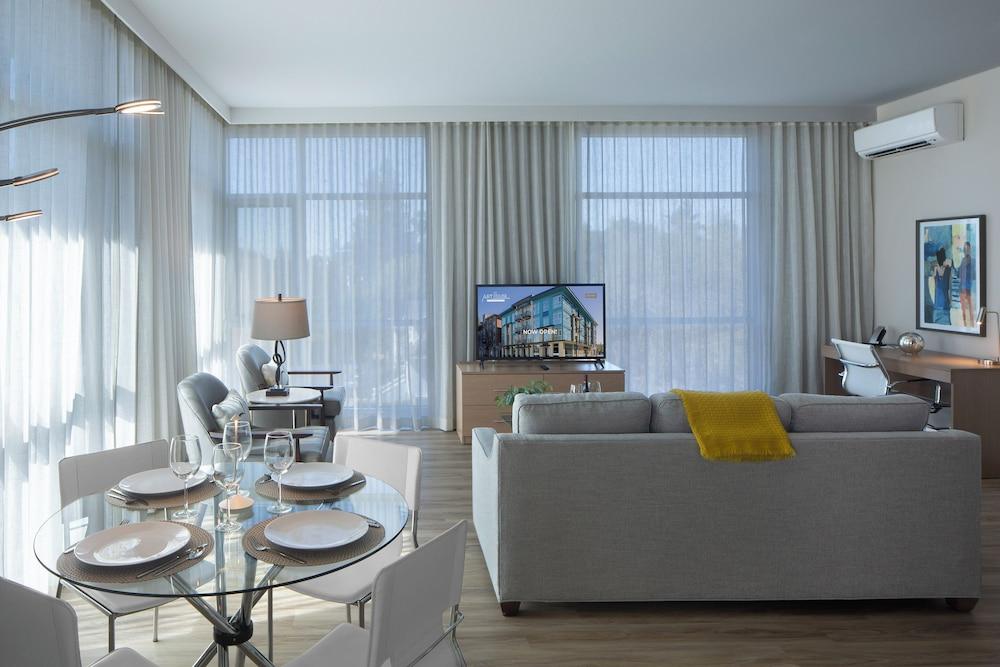Art House Hotel and Suites photo 26