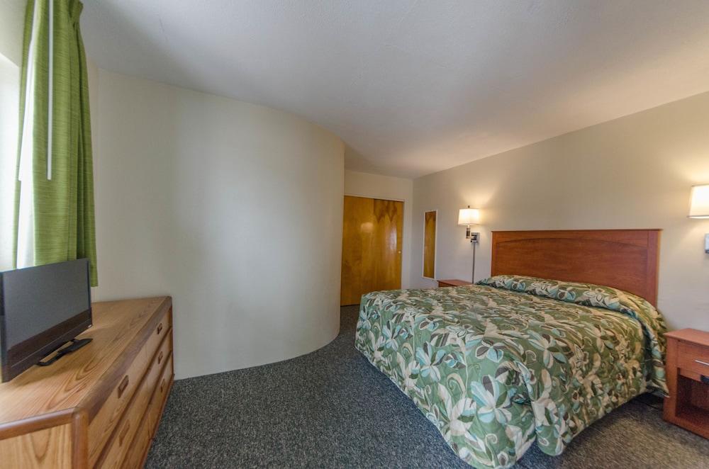 Attache Motel photo 57