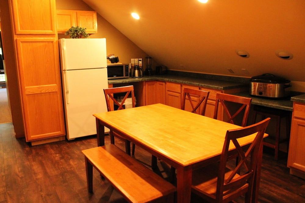 Cedar Lodge and Settlement photo 60