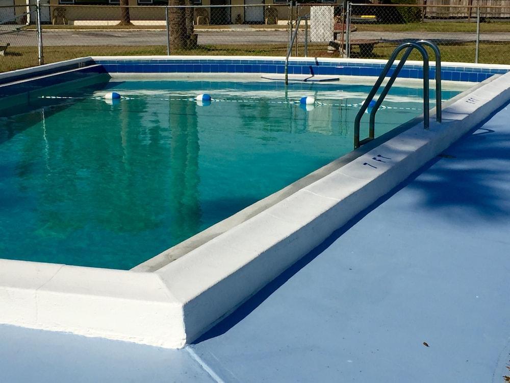 Withlacoochee Motel photo 14