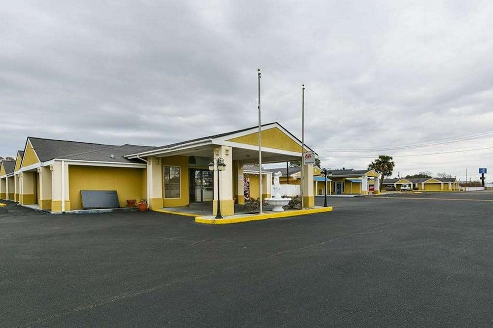 Rodeway Inn & Suites Enterprise photo 10