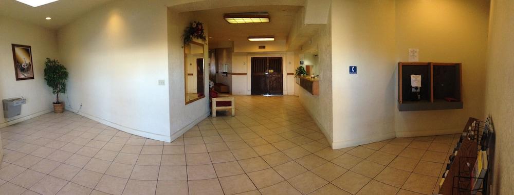 Four Corners Inn photo 5