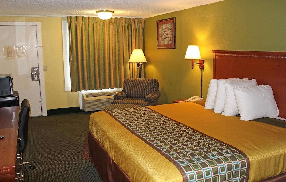 Americas Best Value Inn Conyer photo 21