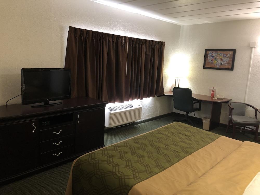 Posh Inn & Suites photo 12