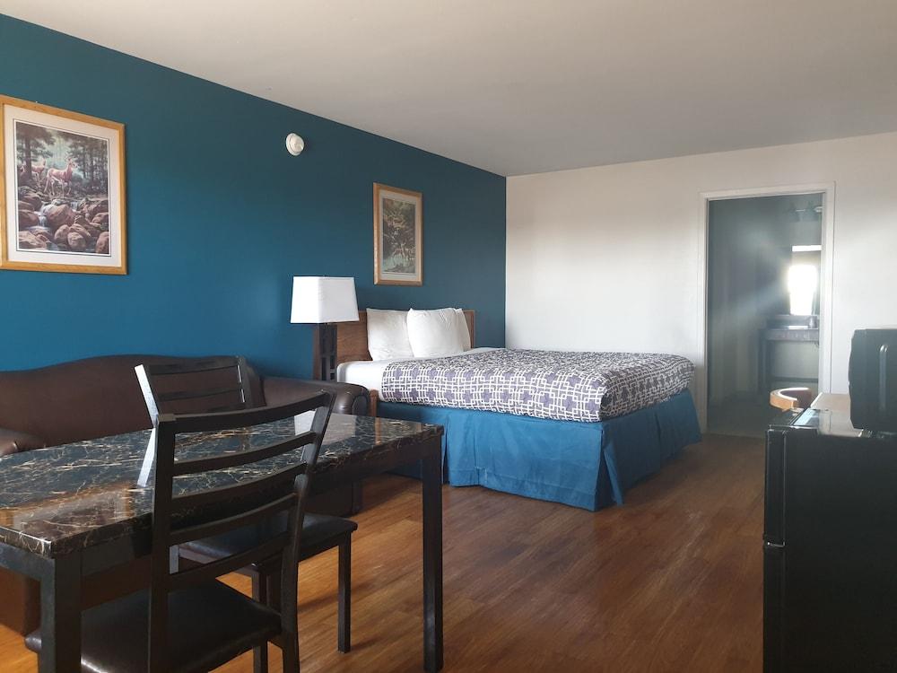 Riata Inn photo 9