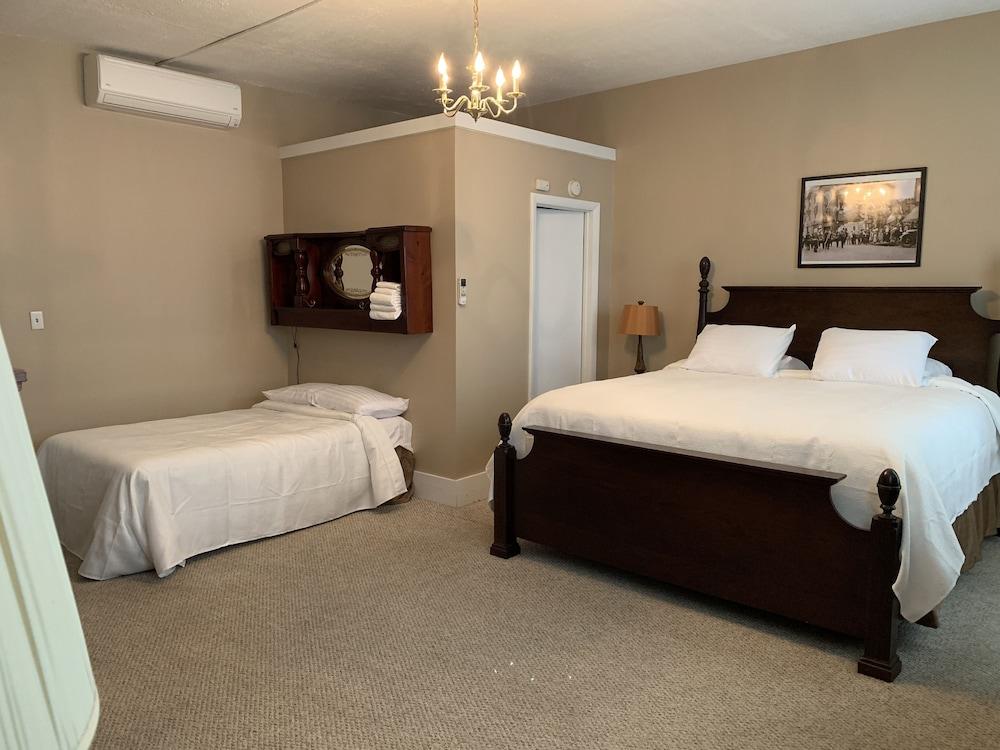 The Hotel Belvidere photo 2