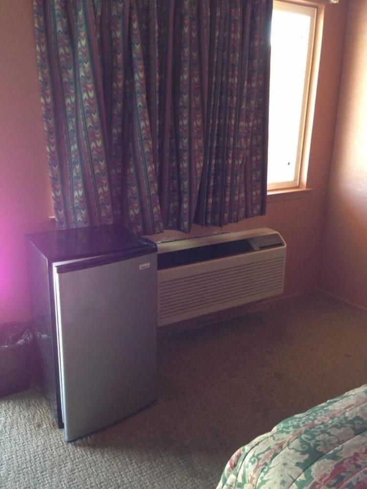 Valley Motel photo 18