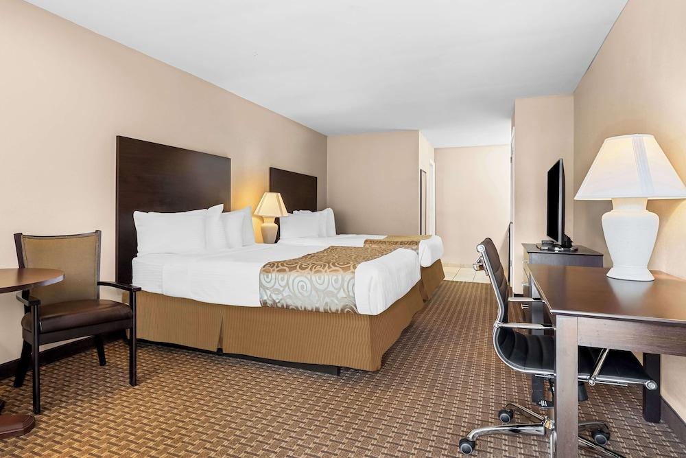 Best Western Forest Inn photo 12