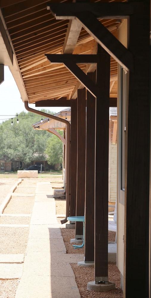 The Dixie Motel Brenham photo 36