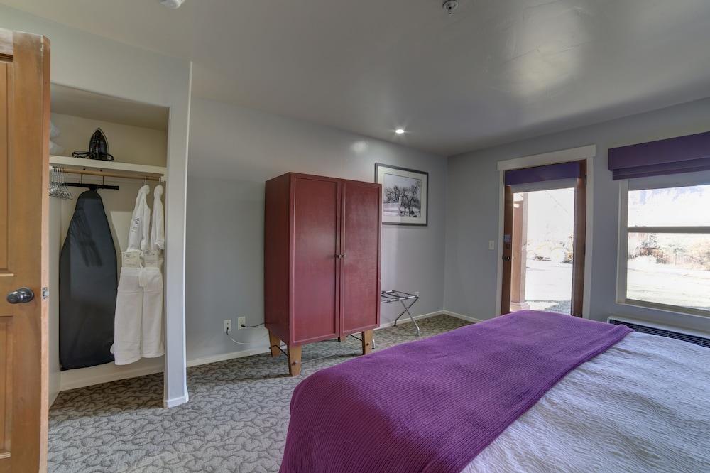 The Gonzo Inn photo 15
