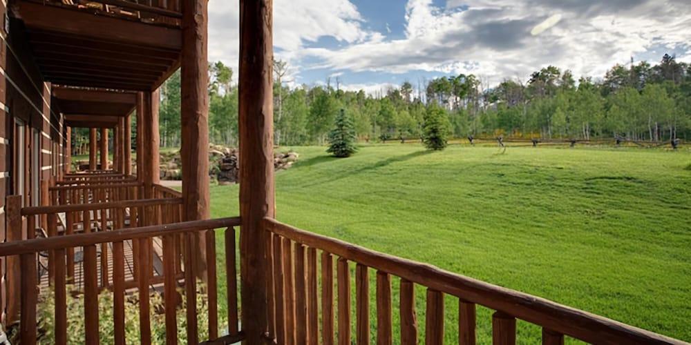 Daniels Summit Lodge photo 13