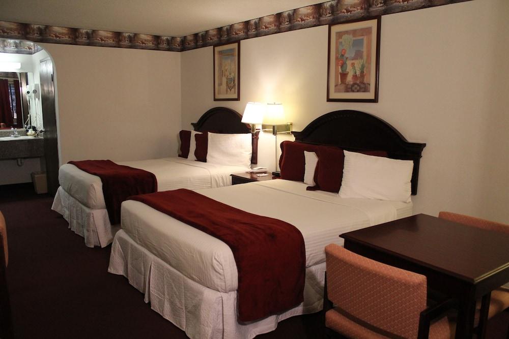 Dodge House Hotel & Convention Center photo 16
