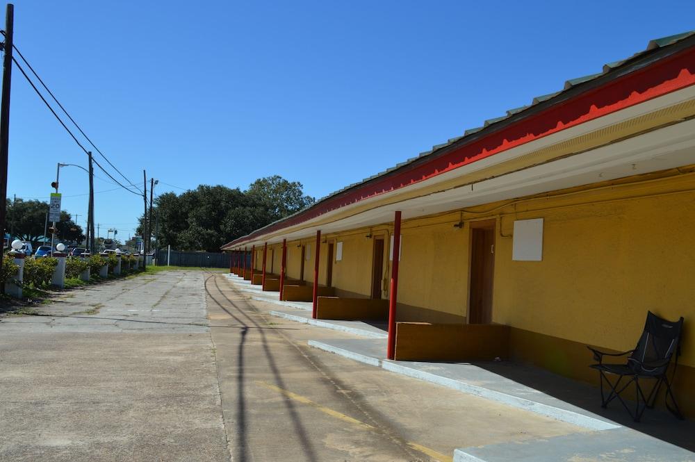 Paradise Inn photo 10
