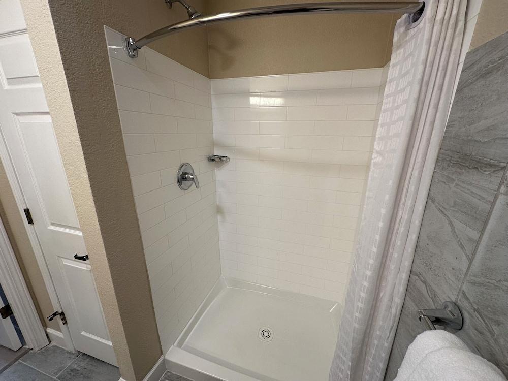 B&J HOTELS photo 19