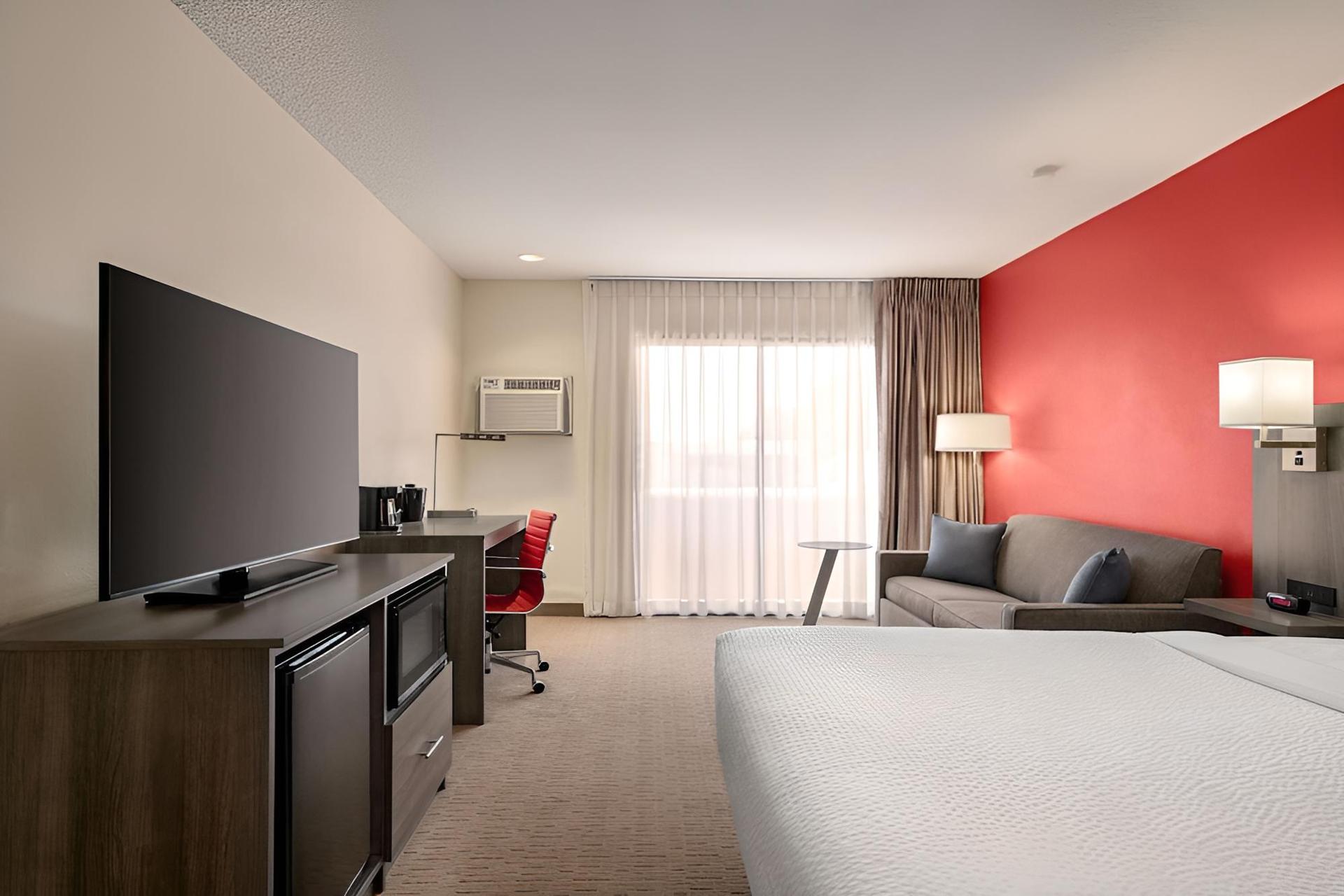 Ramada by Wyndham Tucson Airport photo 35