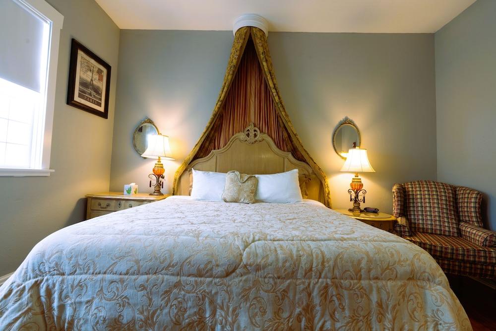 Oak Tree Hotel photo 40