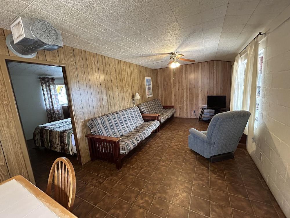Thunderbird Resort & Event Center photo 26