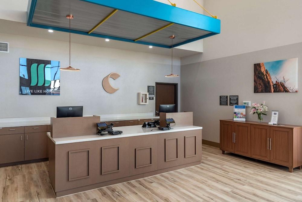 Comfort Suites Colorado Springs East -Medical Center Area photo 6