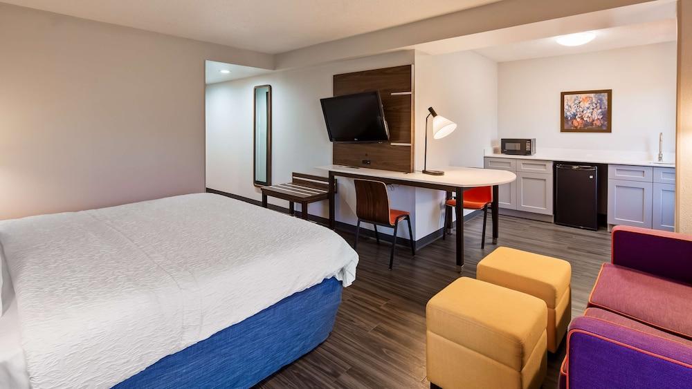 Best Western Plus Lexington Inn photo 18