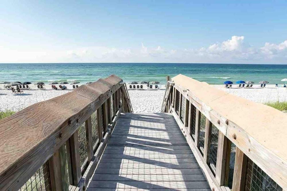 Days Like This -spacious Home Steps From the Beach photo 37