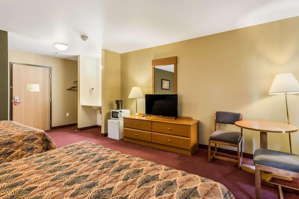 Econo Lodge Rice Lake photo 10