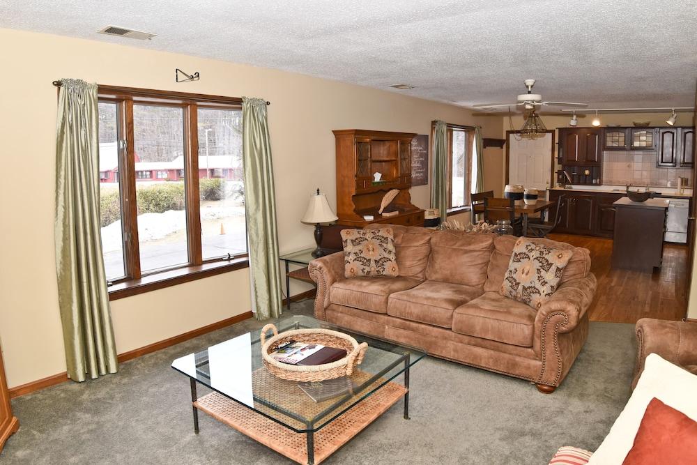 Timber Inn Motel photo 32