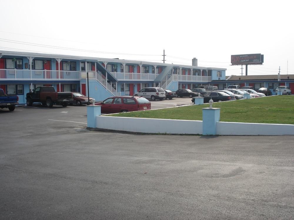 New Sea Breeze Motel photo 9