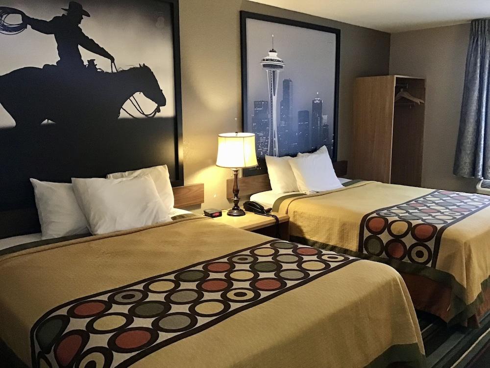 Super 8 by Wyndham Spokane/West photo 10