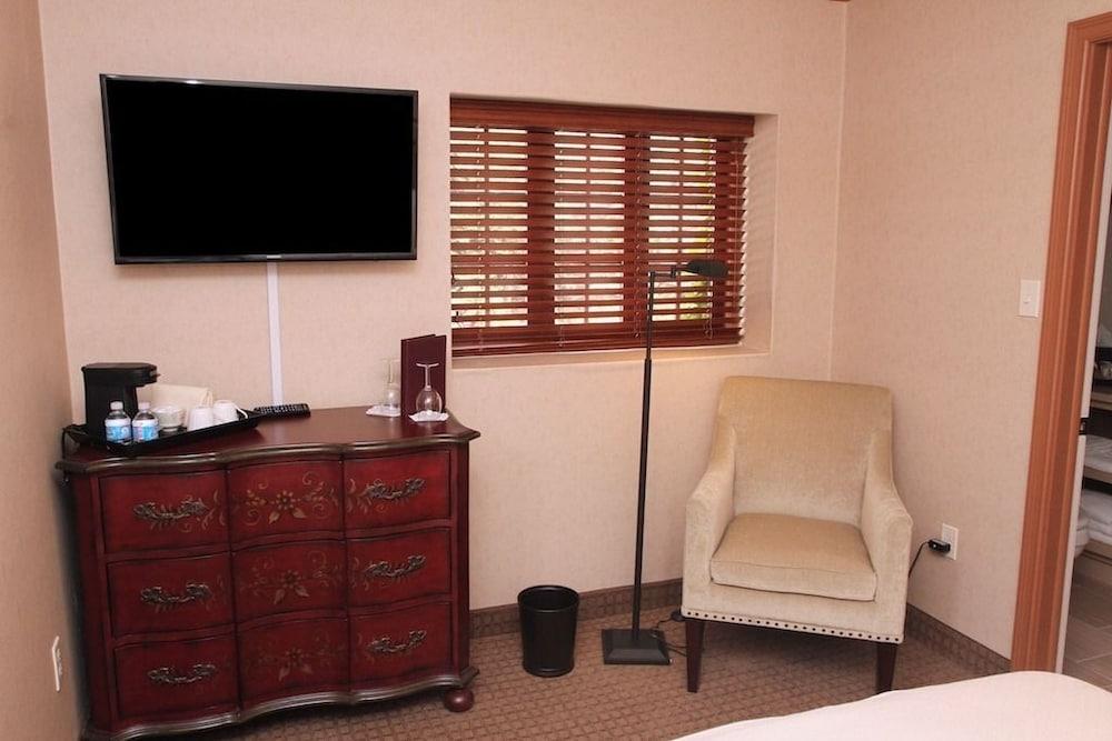 The Beaumont Inn photo 19
