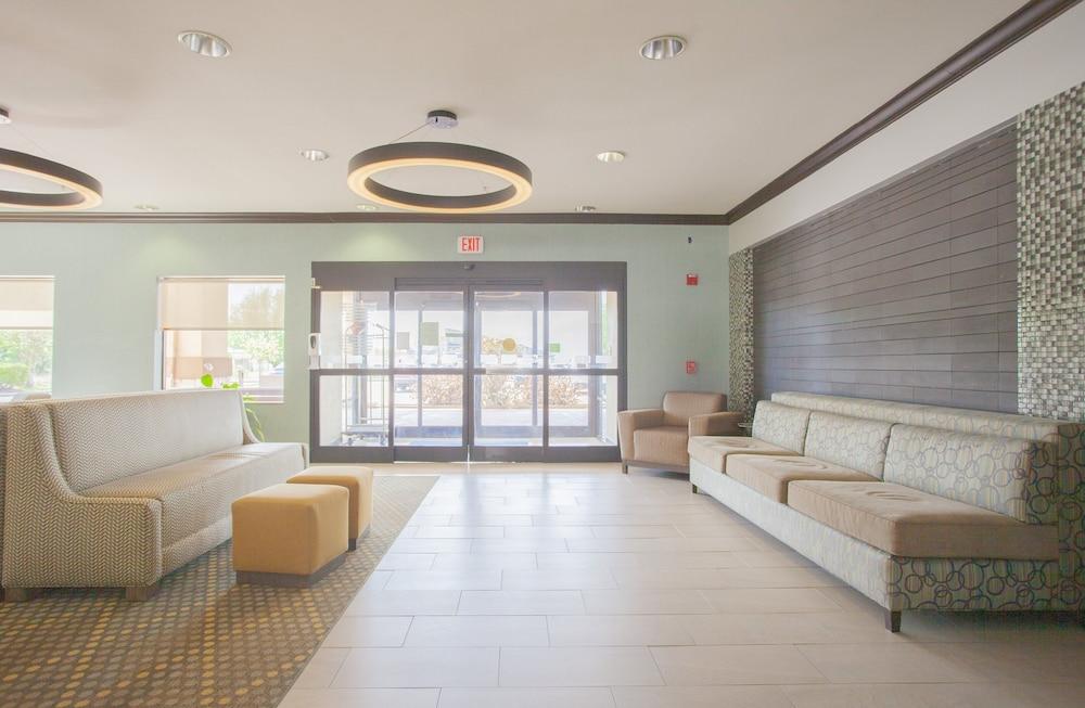 Holiday Inn & Suites Spring- The Woodlands Area by IHG photo 47